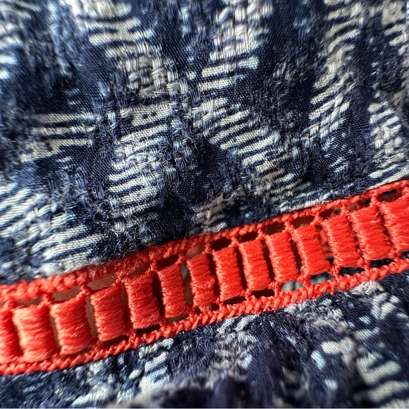 Democracy Flouncy Wide Neck Flutter Sleeve Top 3X - Picture 6 of 8